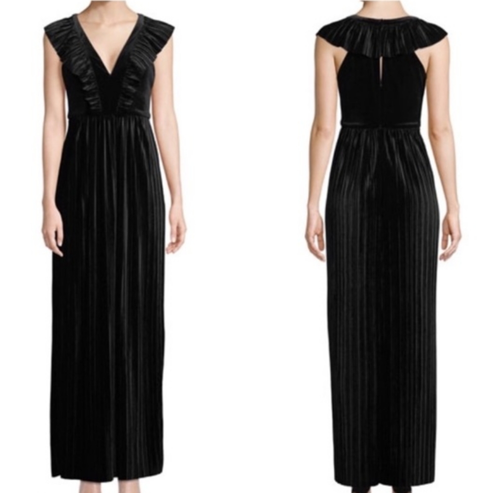 🆕️BCBGeneration Pleated Black Velvet Maxi Dress